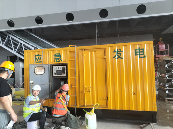 郊区怎样判断空气滤清器是否需要更换？